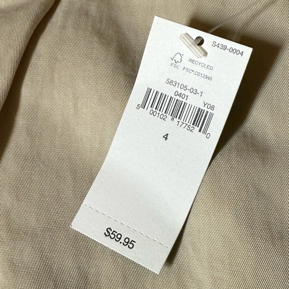 GAP Women’s Size 4 5″ SoftSuit Short Flat Front Khaki StoneTailored Cotton Blend - Picture 5 of 6